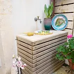 Ammira